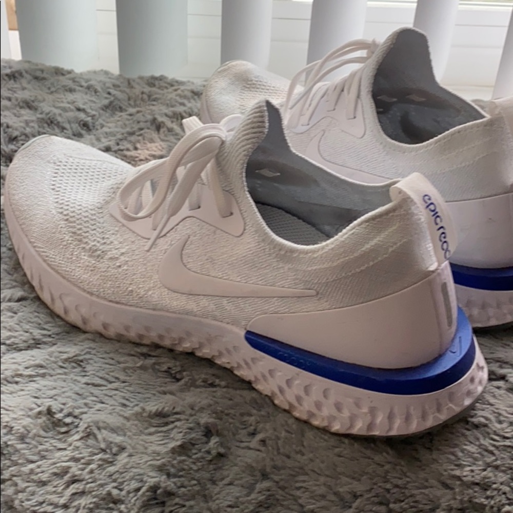 Nike epic react shoe
